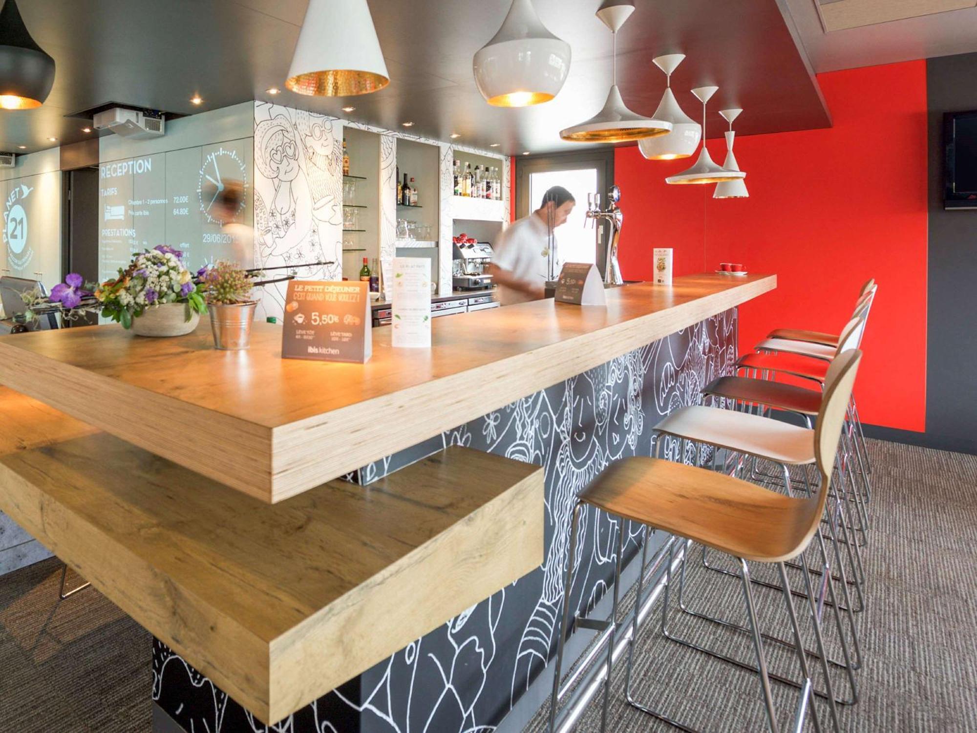 Hotel Ibis Pau Lescar Zewnętrze zdjęcie