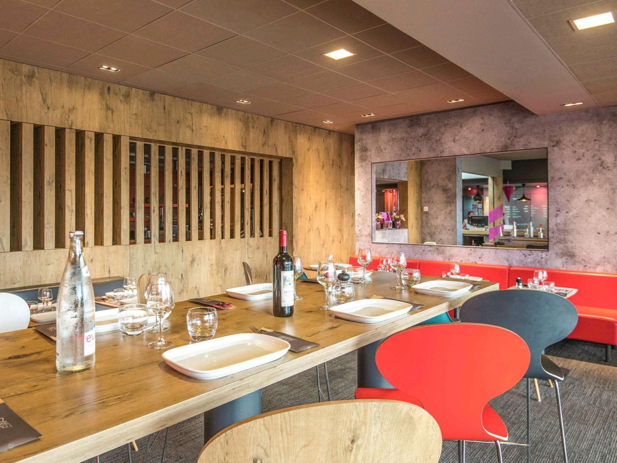 Hotel Ibis Pau Lescar Zewnętrze zdjęcie