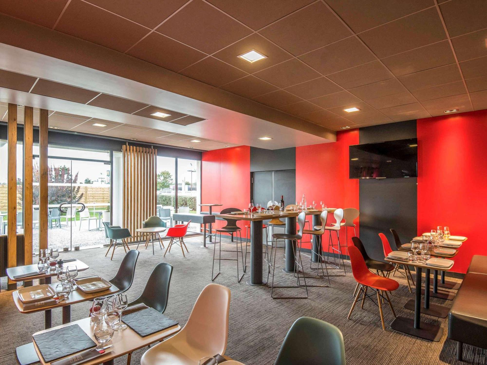Hotel Ibis Pau Lescar Zewnętrze zdjęcie