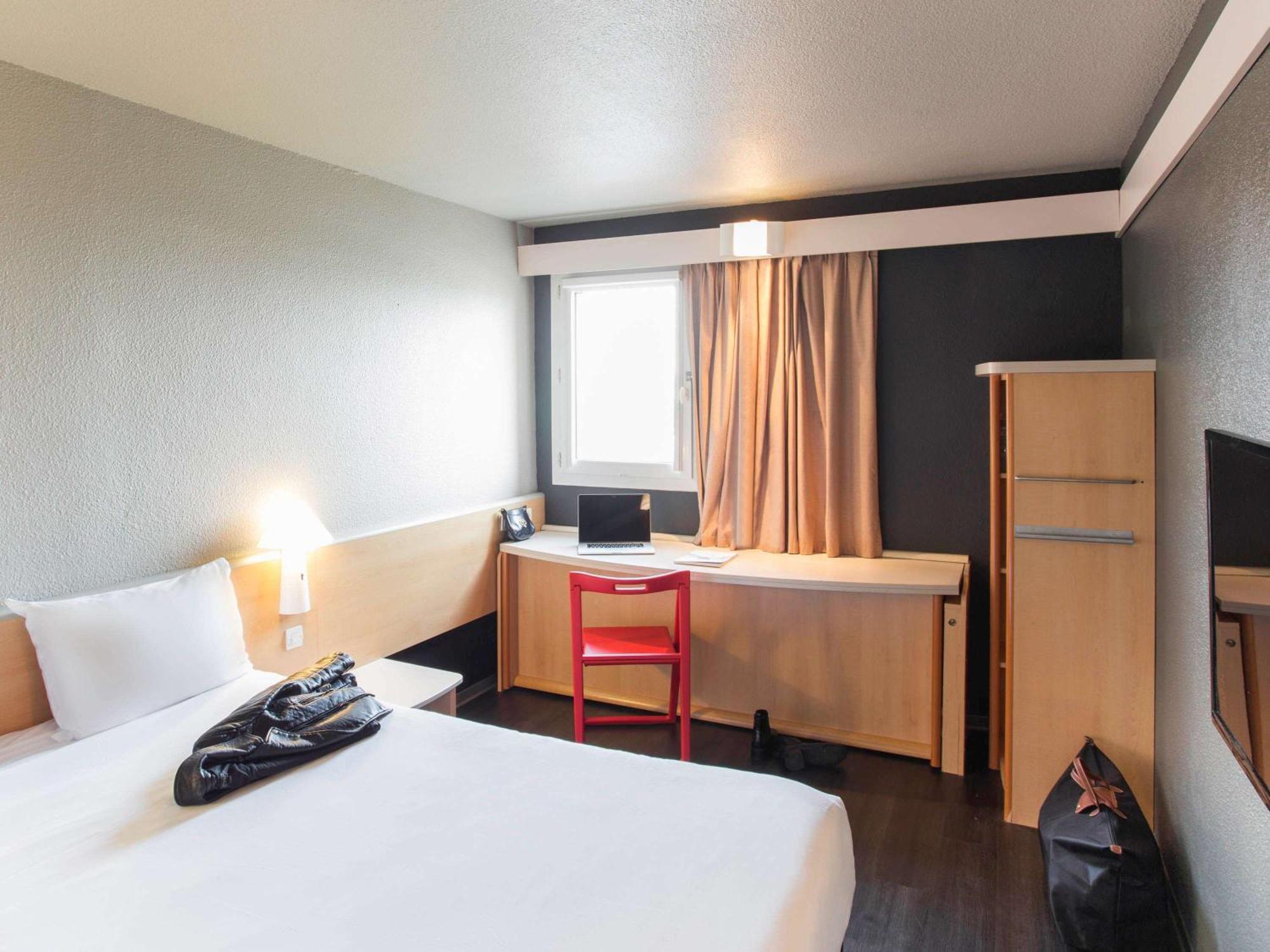 Hotel Ibis Pau Lescar Zewnętrze zdjęcie