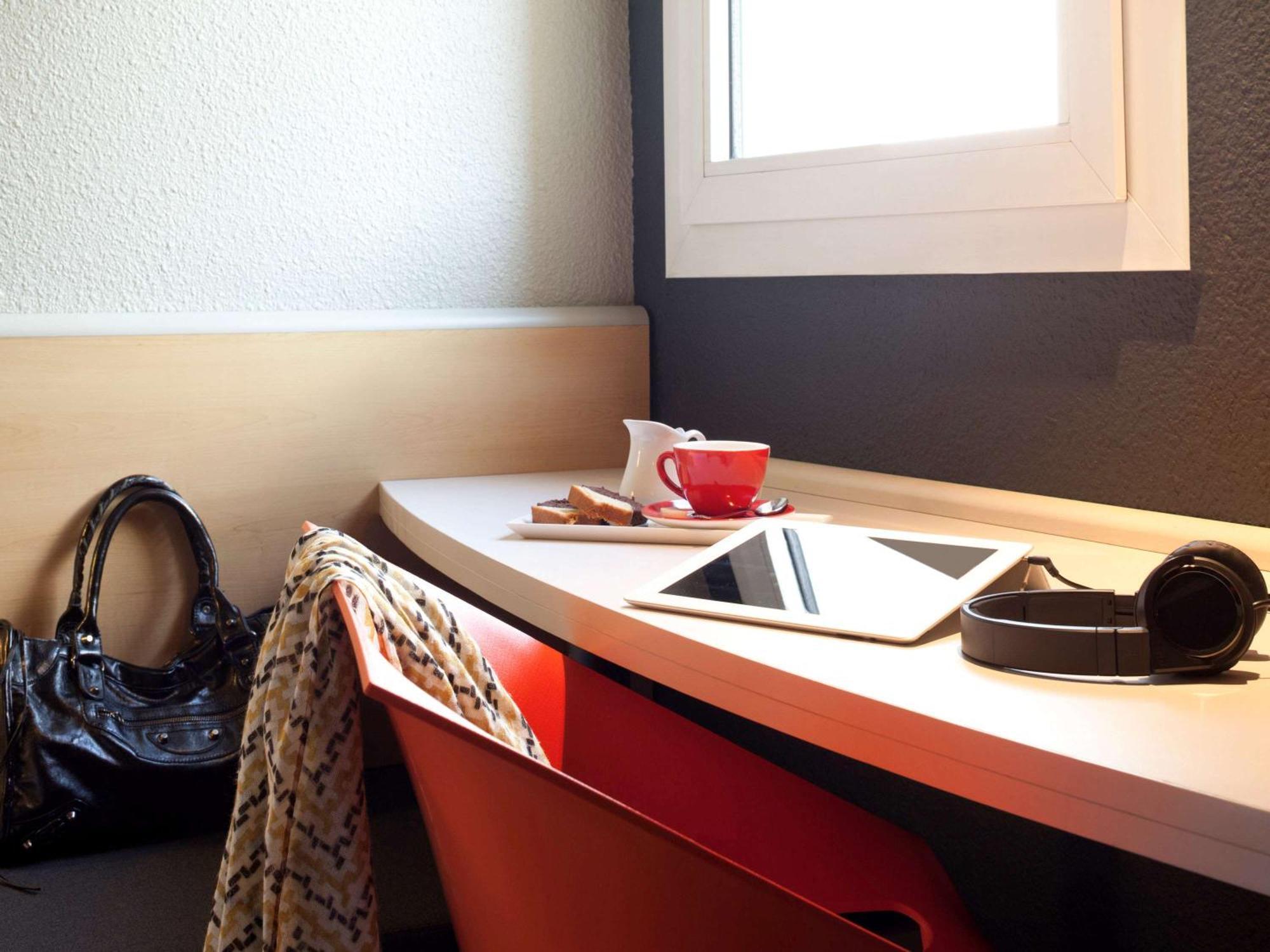 Hotel Ibis Pau Lescar Zewnętrze zdjęcie