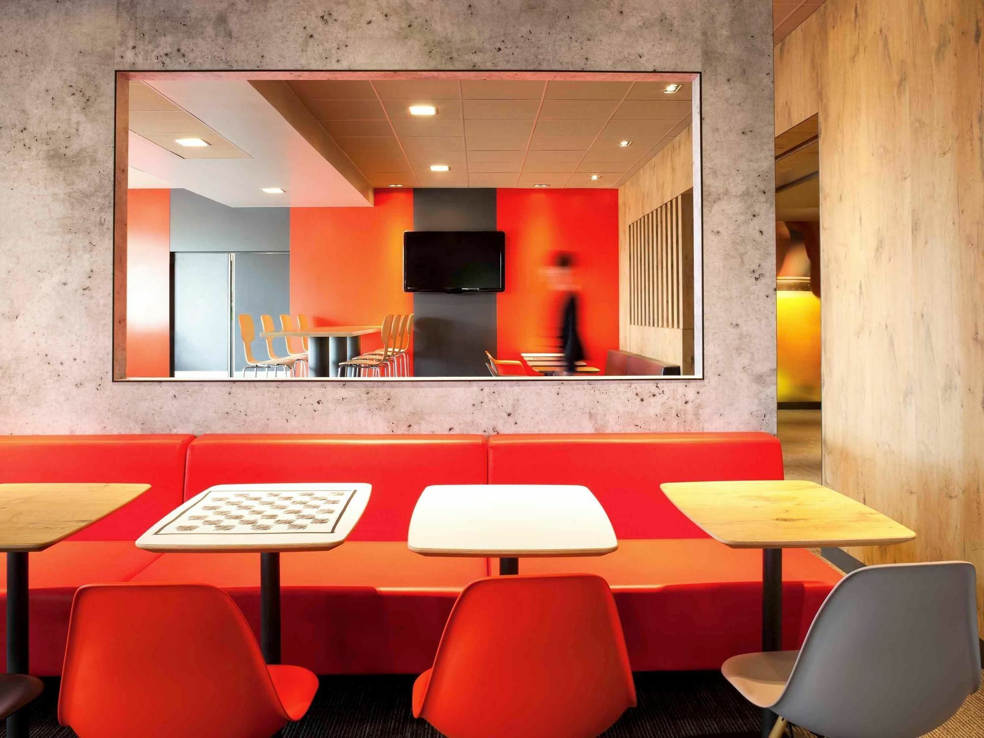 Hotel Ibis Pau Lescar Zewnętrze zdjęcie