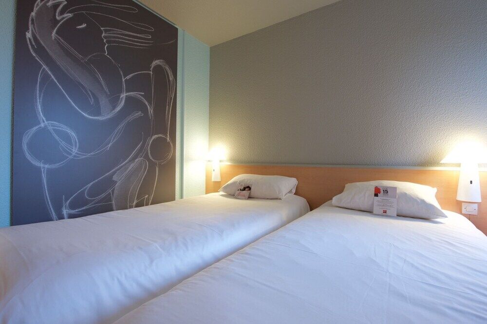 Hotel Ibis Pau Lescar Zewnętrze zdjęcie